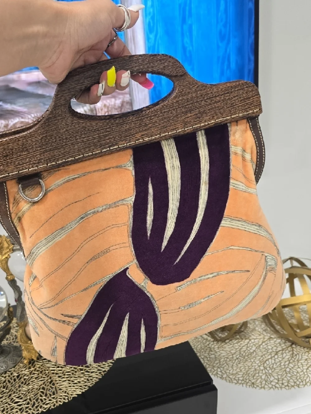 Miu Miu Rare 2023 Runway  Orange and Purple Velvet Tote with Wooden Handle - Picture 16 of 16